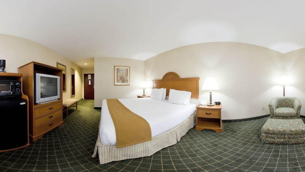 Holiday Inn Express & Suites Sylacauga Exterior photo